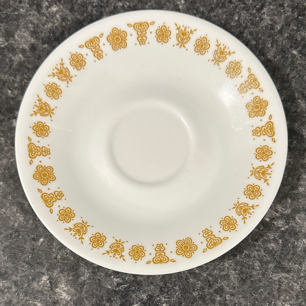 Corelle Vintage Butterfly Gold Hook Handle Cups and Saucers - Picture 7 of 16